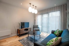 Beautiful and Centrally Located 1 Bedroom Apartment